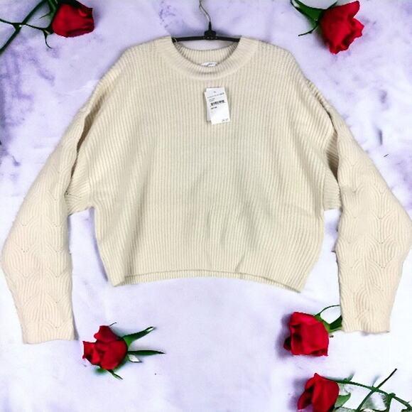Elodie Women’s Large Ivory Chunky Cable Knit Cropped Pullover Sweater NWT - Picture 1 of 13